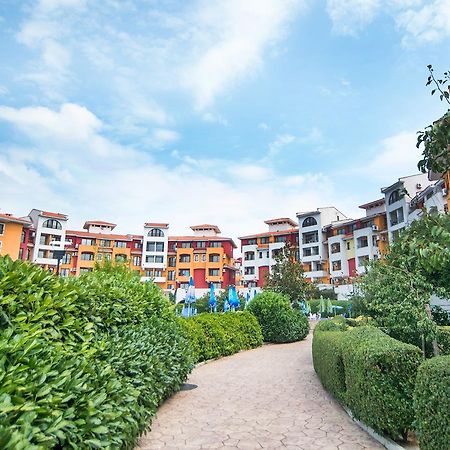 الشقق الفندقية رافدافي  Marina Cape Vacation Complex المظهر الخارجي الصورة