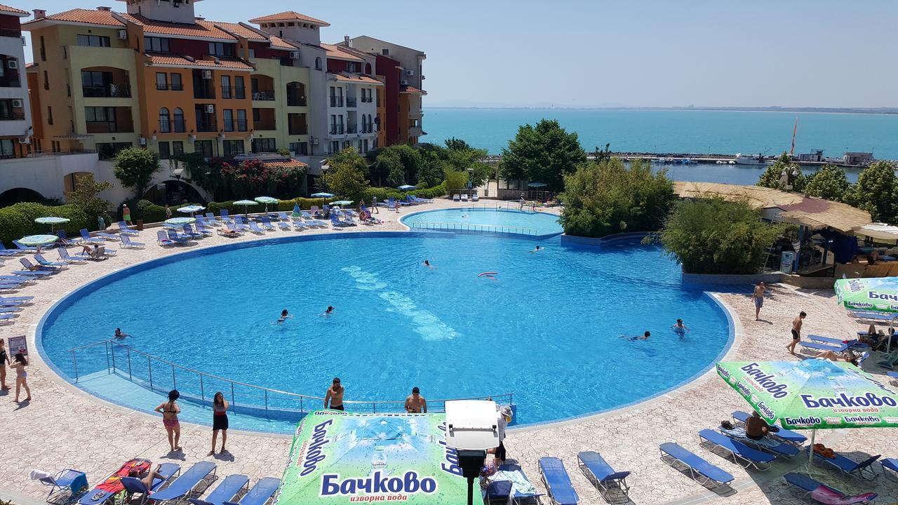 الشقق الفندقية رافدافي  Marina Cape Vacation Complex المظهر الخارجي الصورة